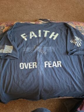 Faith Over Fear Graphic Tee 4xl - Navy Blue